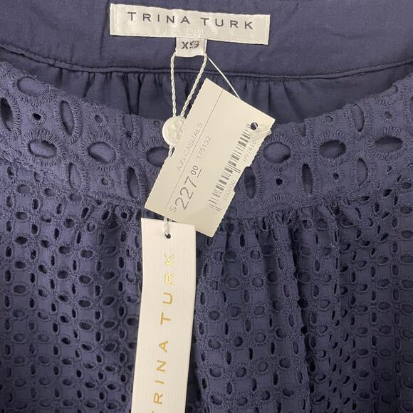 NWT Trina Turk Navy Eyelet Off the Shoulder Top Womens XS - Picture 3 of 5